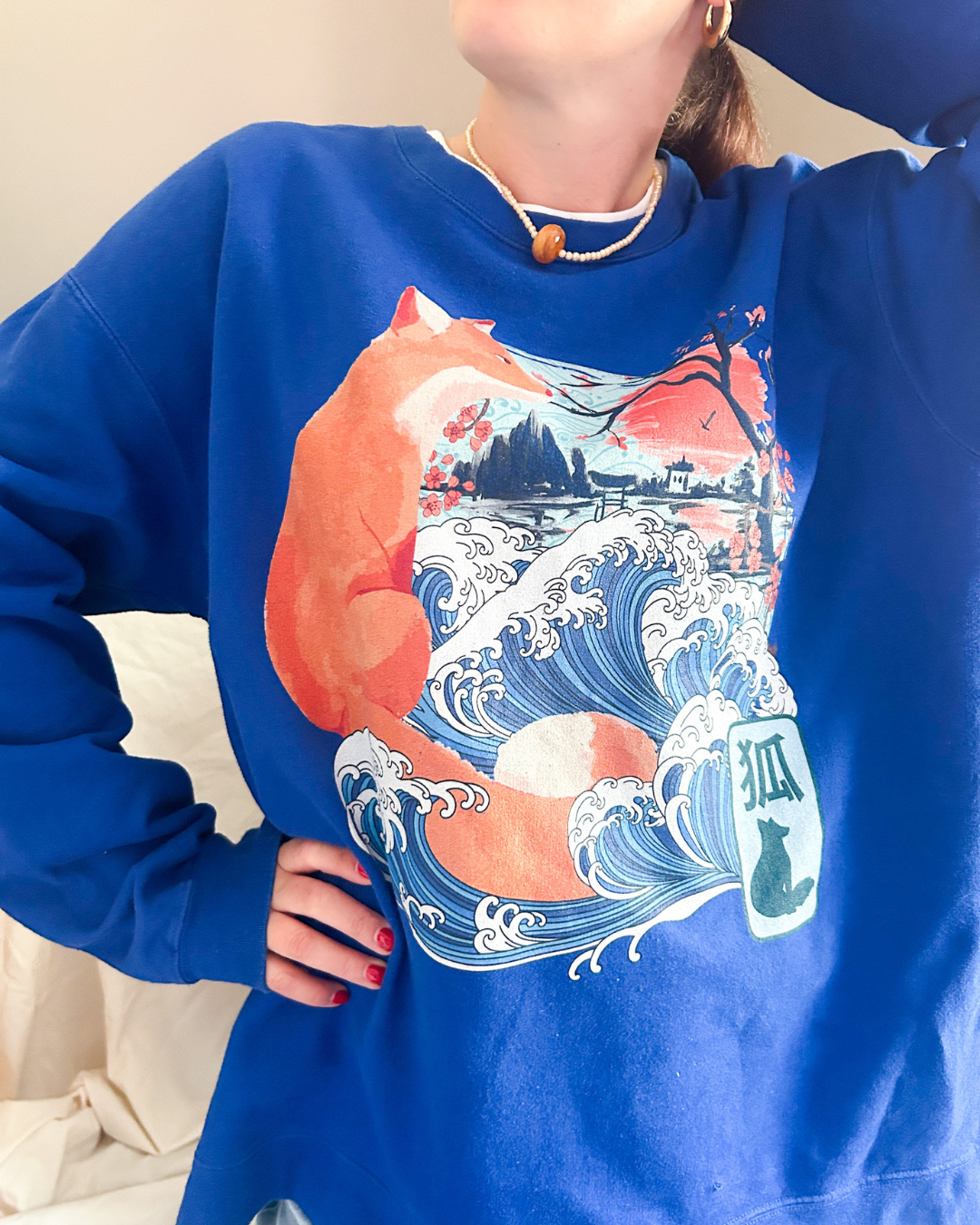 2000's Sweatshirt With Great Wave Print, approx Size 14-20
