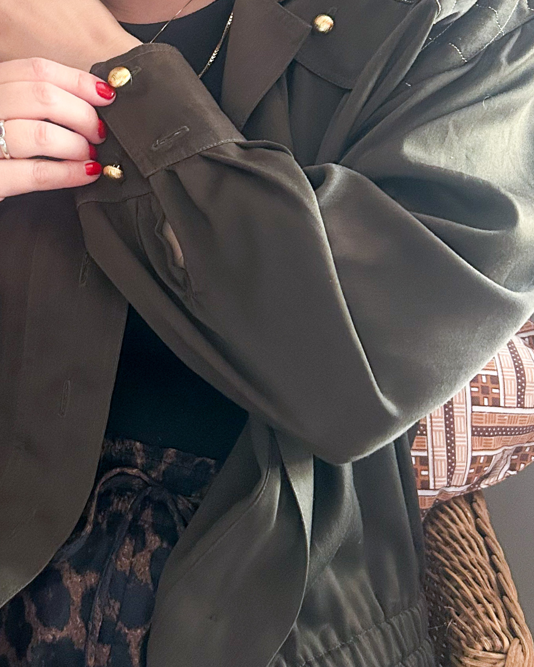 Vintage 70s-80s Dark Olive Shirt/Jacket, approx Size 10-14