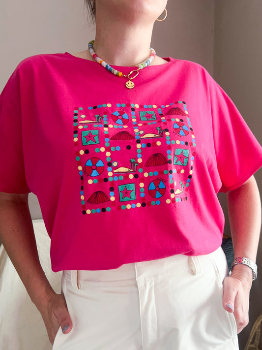Vintage Bright Holiday Print Tee - approx up to size 20