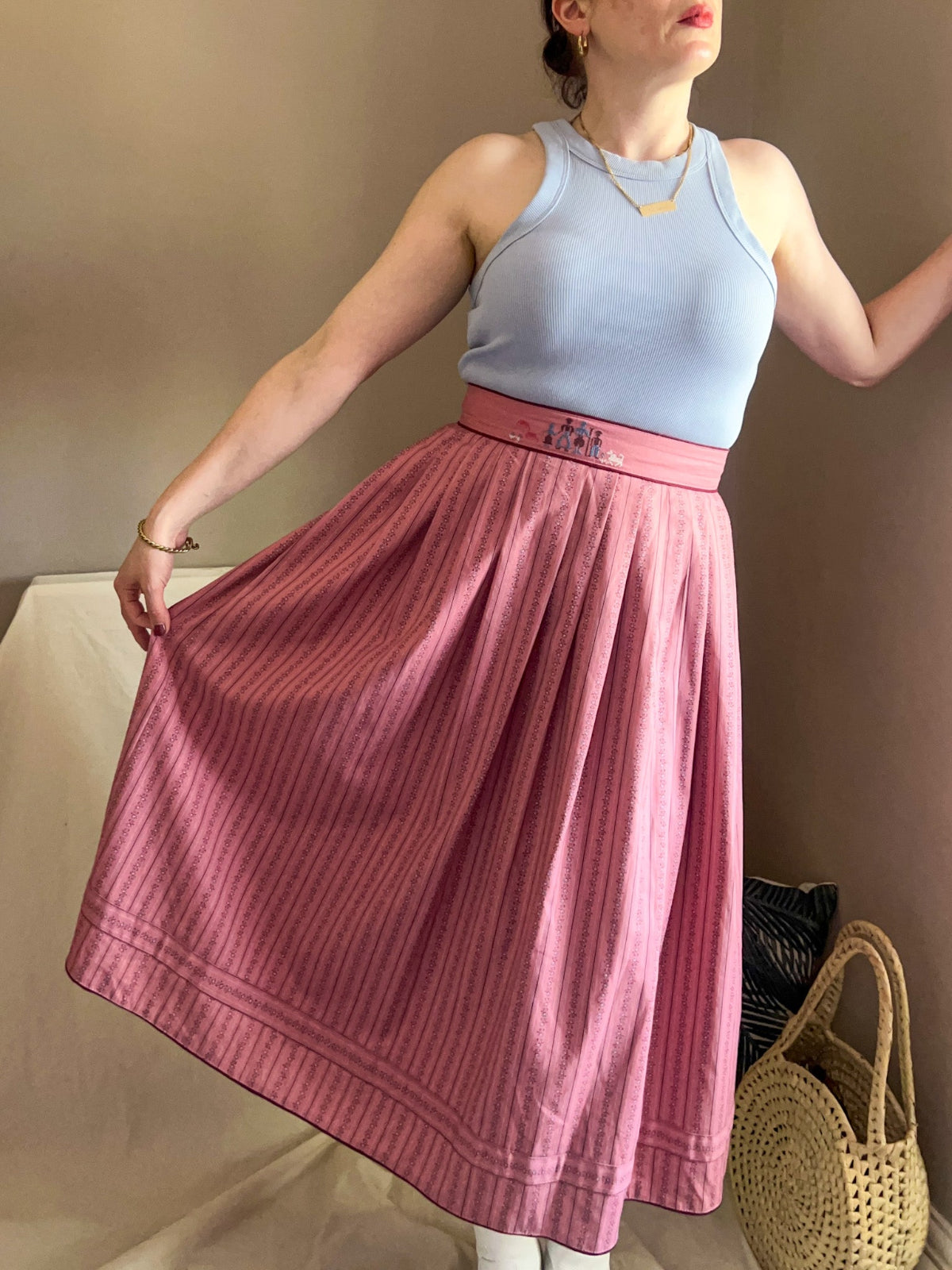 Vintage 70s Austrian Folk Style Skirt, approx size 10